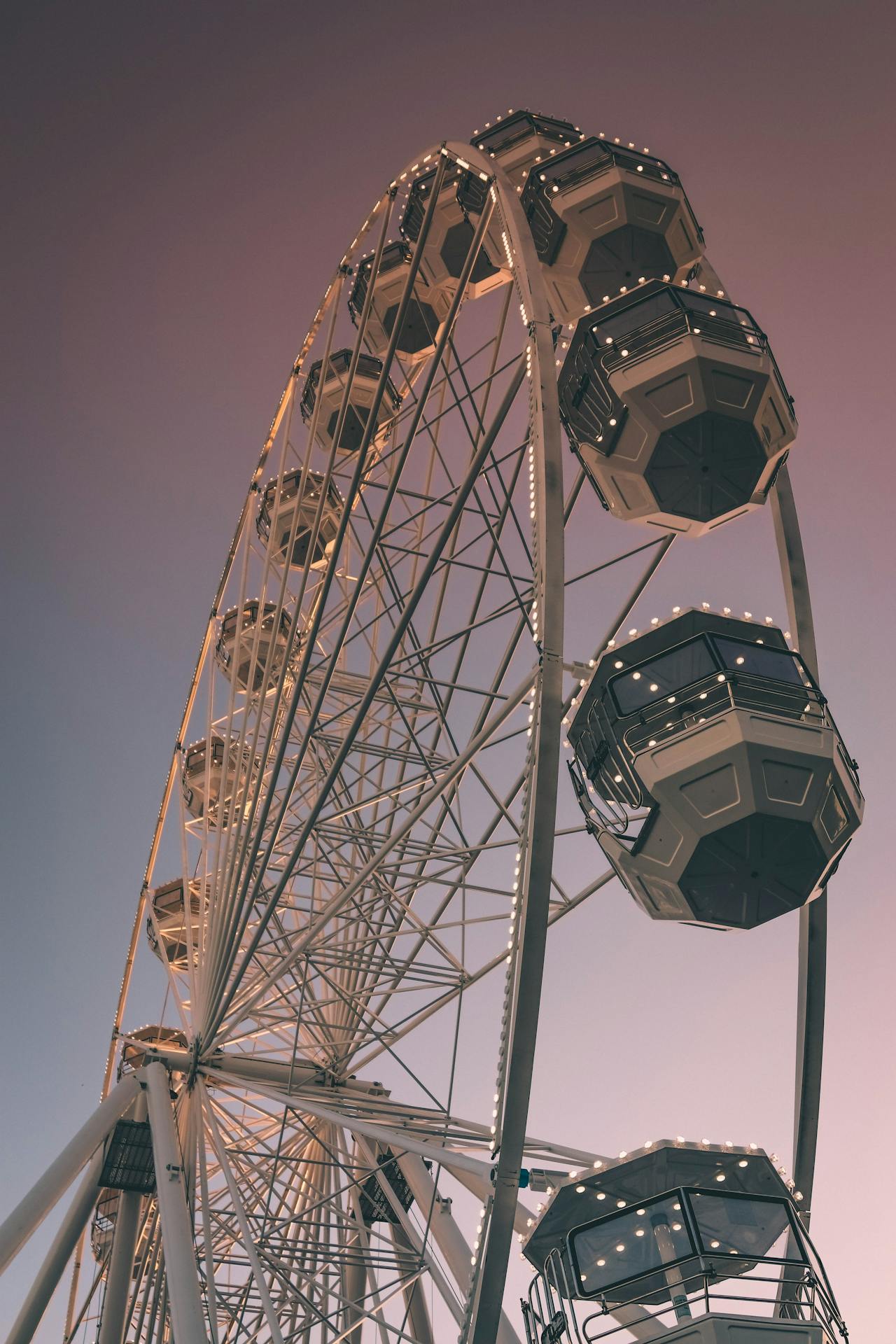 Ferris Wheel During Golden Hour
